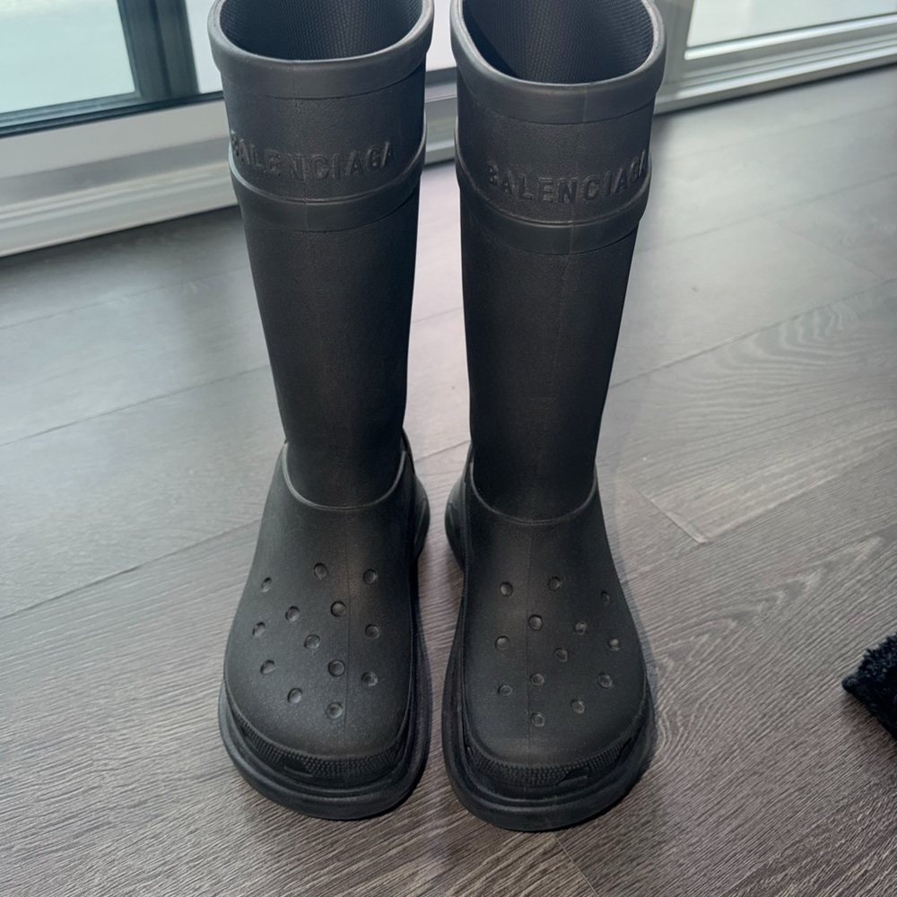Women’s black balenciaga croc boots